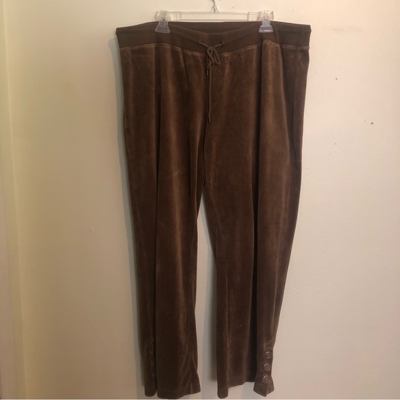 Avenue Velour Tracksuit Hoodie with Button Accents, size 18/20 pants , 26 top. - Picture 4 of 15